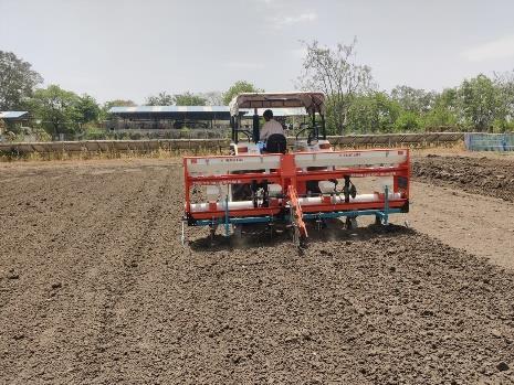 Tractor operated drum type pneumatic planter