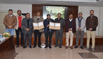 दो-संस्थानों-बीच-समझौता-02_0.jpg 
