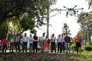 Agri-drone-Demonstration-ICAR-CRIJAF-02