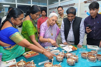 Anandiben-Patel-Hon-Governor-UP-IIM-04.jpg 
