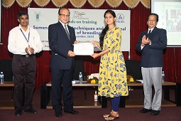 Hands-training-programme-on-semen-02