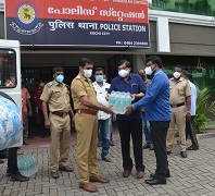 ICAR-CMFRI extends support to Police Officers on COVID-19 Duty in Kochi