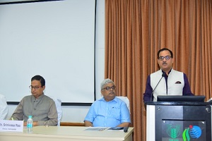 Sanjay-Garg-interacts-ARS-ICAR-NAARM-01