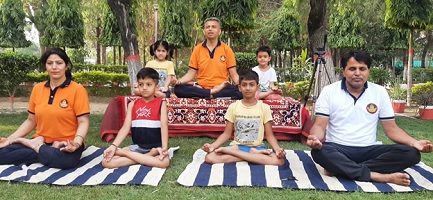 Yoga-Pranayama-ICAR-IIWBR-Karnal-01.jpg 
