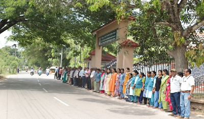 ICAR-CTCRI, Thiruvananthapuram Organizes Human Chain, RRR Awareness and Waste-to-Art Activities under Swachhata Hi Seva