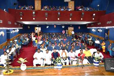 ICAR Institutes Organize Live Telecast of the Launch of PM Dhan Dhanya Krishi Yojana and Mission for Atmanirbharata in Pulses