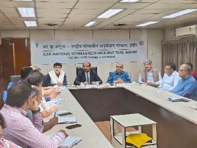 DG, ICAR Visits ICAR-NSRI, Indore and Reviews Soybean Research Activities