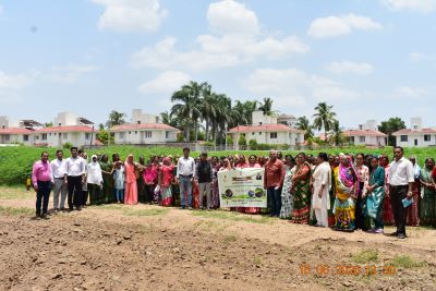 ICAR-DMAPR, Anand Organises training program on balanced use of fertilizers and Promotion of medicinal and aromatic plants cultivation
